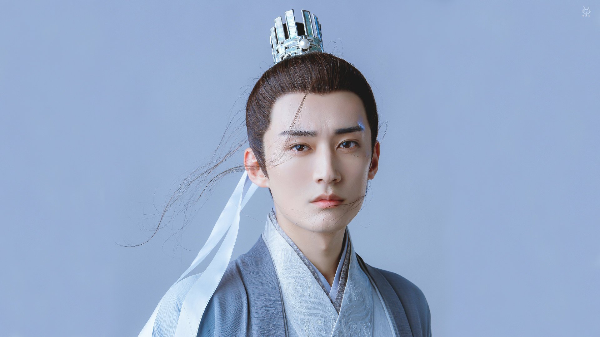 爱游戏电竞官网-国际赛事激情迭起，豪门对决吸引目光，豪门挑战赛