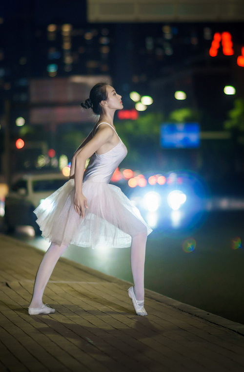 爱游戏娱乐-五大联赛是否普遍引入节奏模拟软件用于赛中调控演练，五大联赛节奏最快