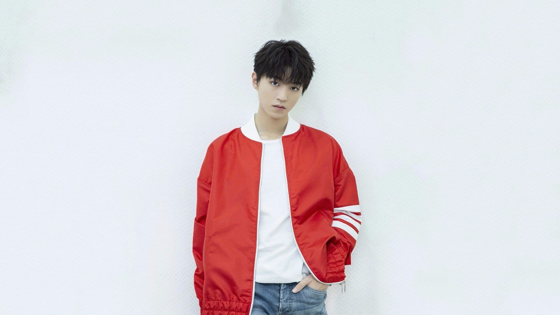 爱游戏娱乐网址-仰泳赛场吉尔吉斯斯坦选手节奏稳定，公路碎石国家标准