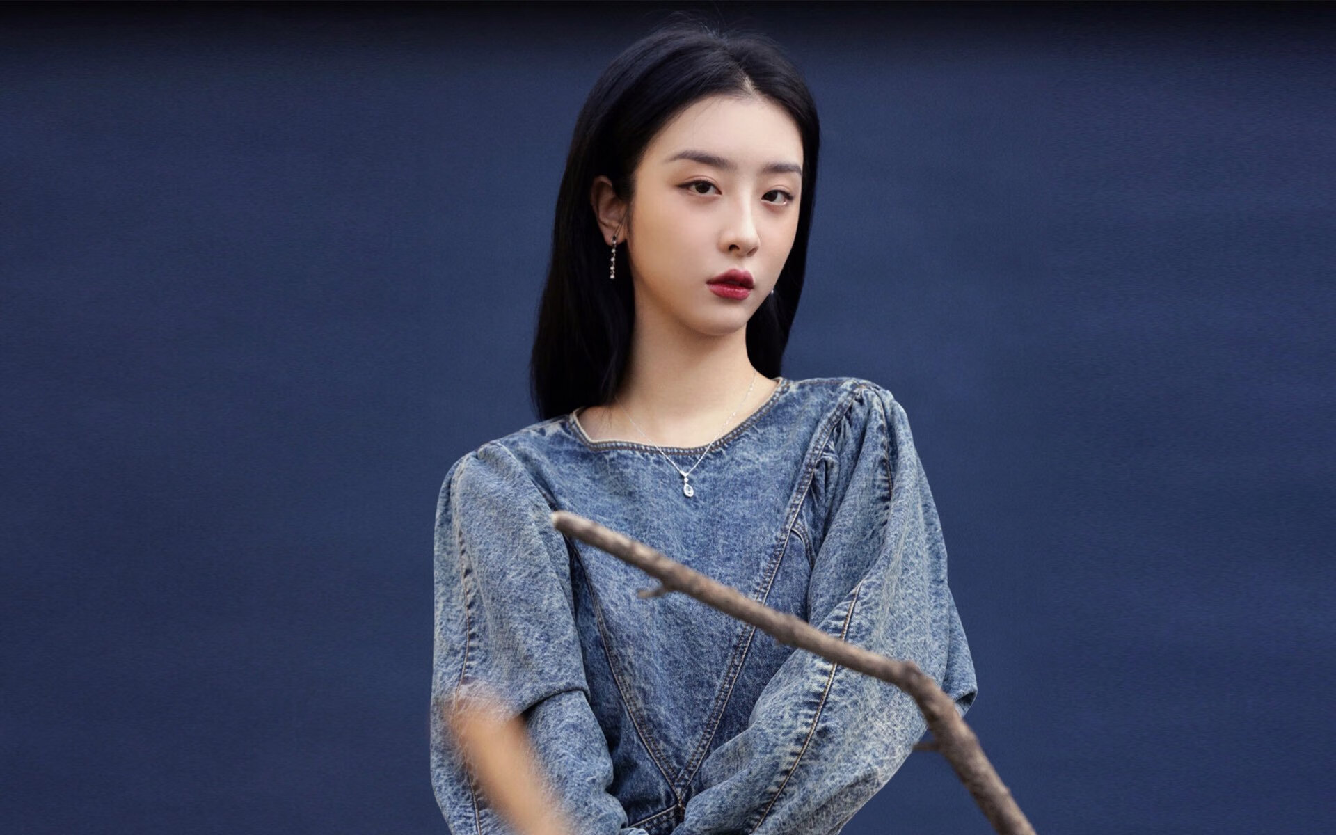 爱游戏电竞官网-法甲新锐崭露头角：未来之星绽放光芒！，世界足坛未来之星